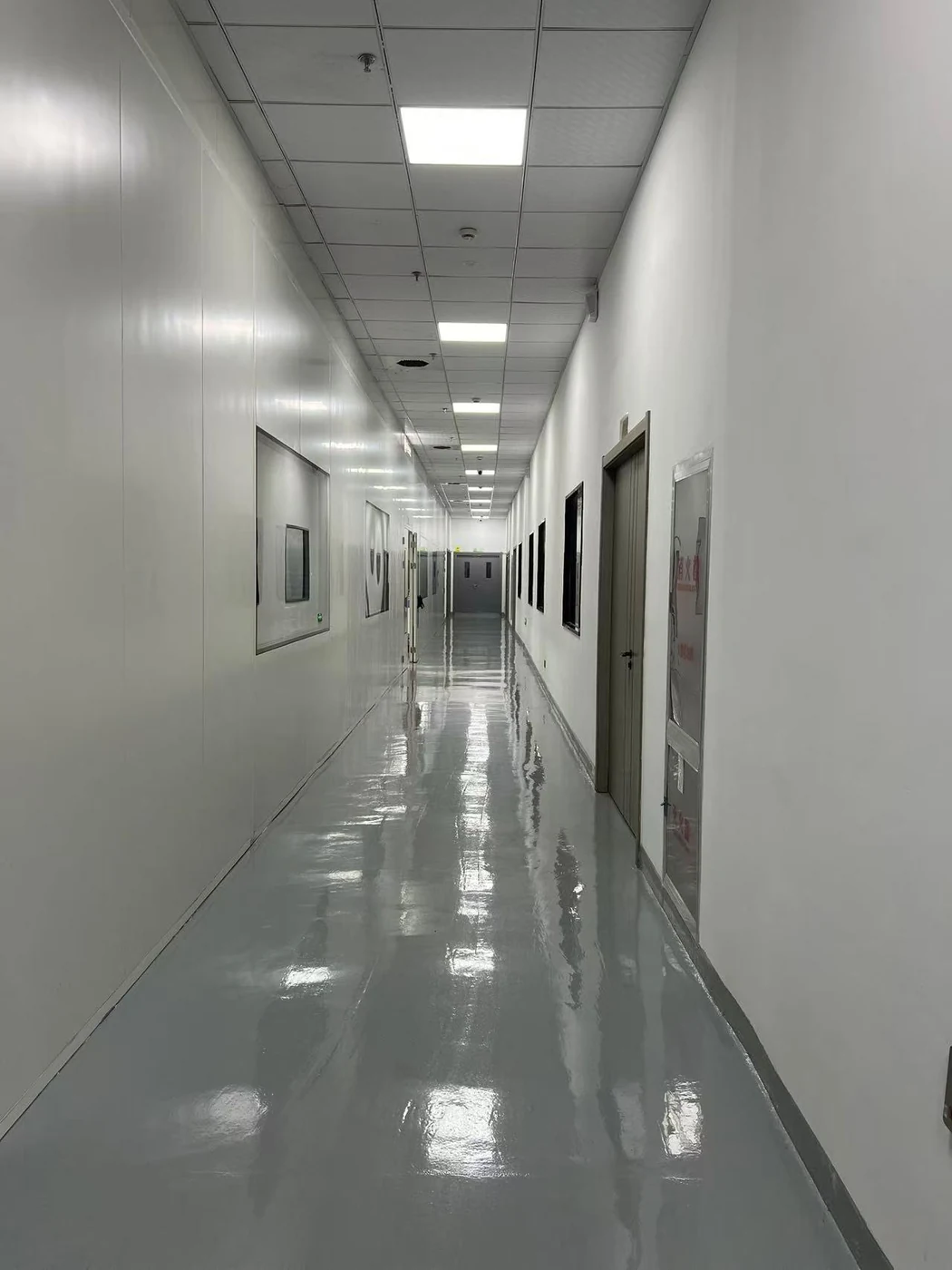 Cleanroom corridor